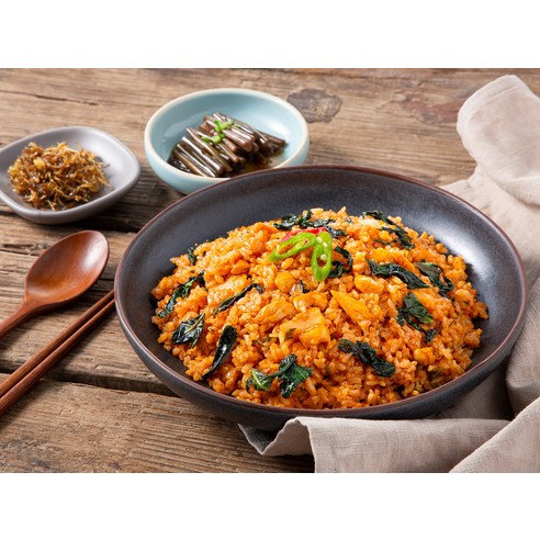 따뜻하고 맛있는 겨울을 위한 곰곰 닭갈비 볶음밥