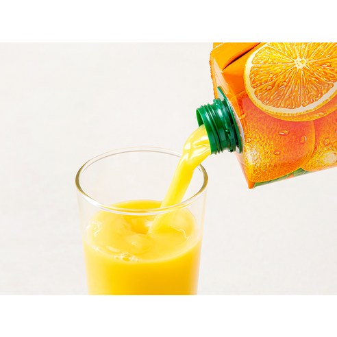 델몬트의 오렌지 콜드 주스는 120년의 전통을 가진 청과 기업인 델몬트가 만든 새콤달콤한 오렌지 주스입니다.