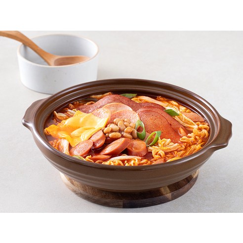15분 만에 맛집 부대찌개 완성! 마이셰프 밀키트로 간편하게 즐기세요.