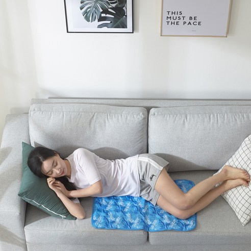 열대야 꿀잠 보장! 꼼꼼 리뷰로 알아본 꼼띠아 아이스 쿨매트, 후회없는 선택일까?