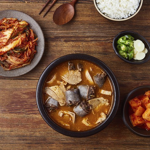 추운 날씨, 곰곰 얼큰순대국으로 따뜻하고 든든하게!