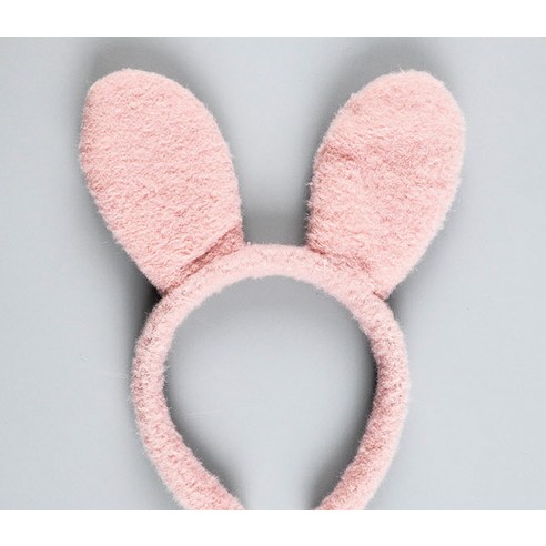 파티쇼 러블리 토끼 파티머리띠는 귀엽고 유니크한 핑크계열 디자인으로 제조국은 중국이며 9,900원의 가격과 로켓배송으로 제공되는 상품입니다.