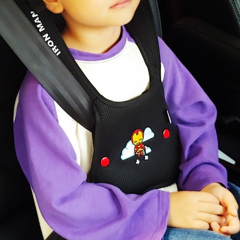 어린이의 안전과 편안한 차량 이동을 보장하는 마블 아이언맨 어깨끈 벨트