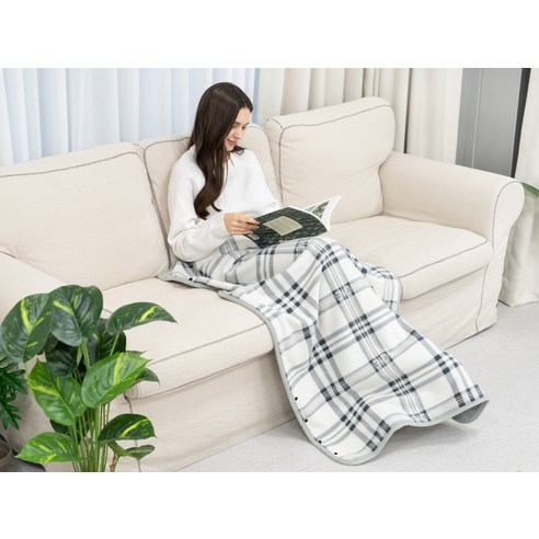 밤새도록 편안한 수면을 위한 포근하고 편안한 코멧 홈 포근 플리스 똑딱이 담요