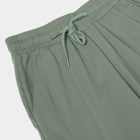 편안하면서도 세련된 캐럿 팬츠