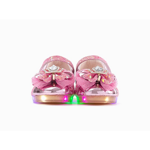 꿈꾸는 듯 아름다운 빛, 아이들의 발걸음에 행복을 더하다