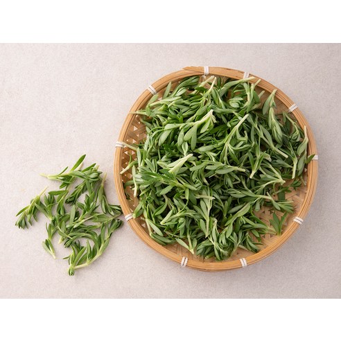 싱그러운 돌나물로 식탁에 봄날의 활력을 더하세요!