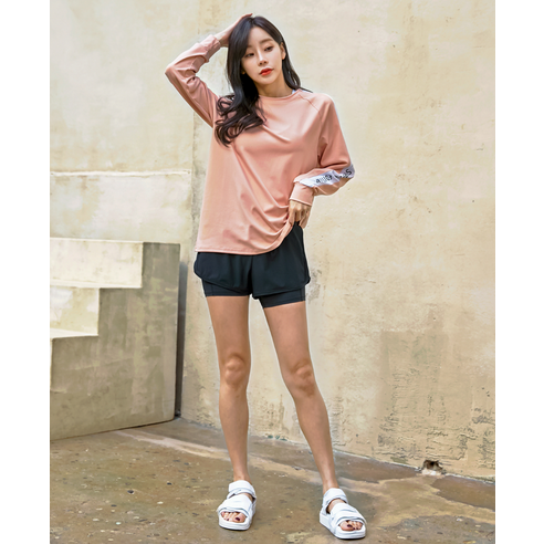 수영, 서핑, 해변가 활동을 위한 세련되고 실용적인 여성용 래쉬가드