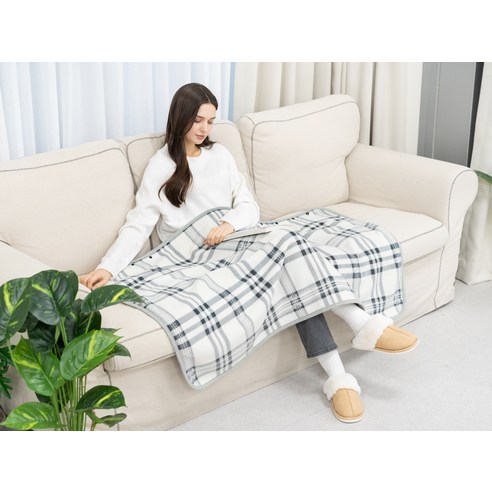 밤새도록 편안한 수면을 위한 포근하고 편안한 코멧 홈 포근 플리스 똑딱이 담요