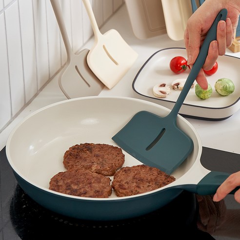 뒤집개 하나로 요리가 즐거워지는 마법!