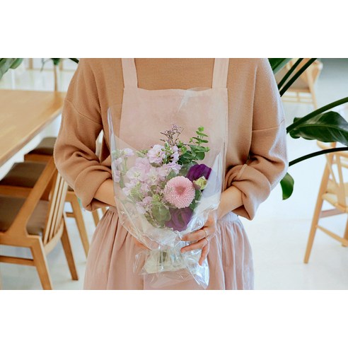 보라빛의 우아함과 풍요로움을 선사하는 블뤼엔 생화 센터피스