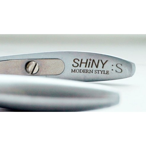 샤이니 모던 숏 니퍼로 집에서 전문가처럼 손쉽게 손톱 관리하세요!