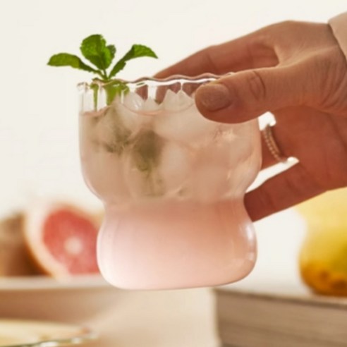 세련된 디자인과 실용성을 갖춘 내열유리컵