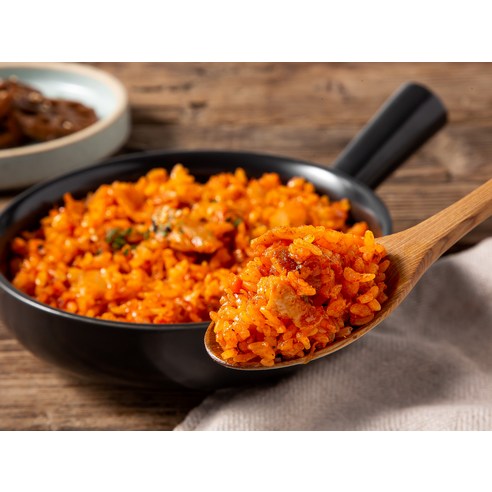 맛의 향연으로 가득한 간편한 한끼