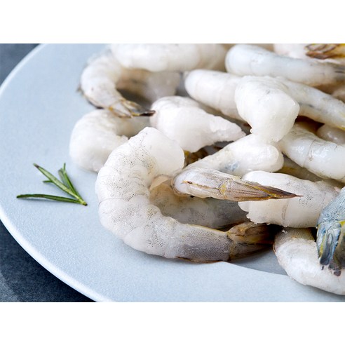 탱글탱글한 식감의 칵테일 새우로 다양한 요리를 풍부하고 맛있게