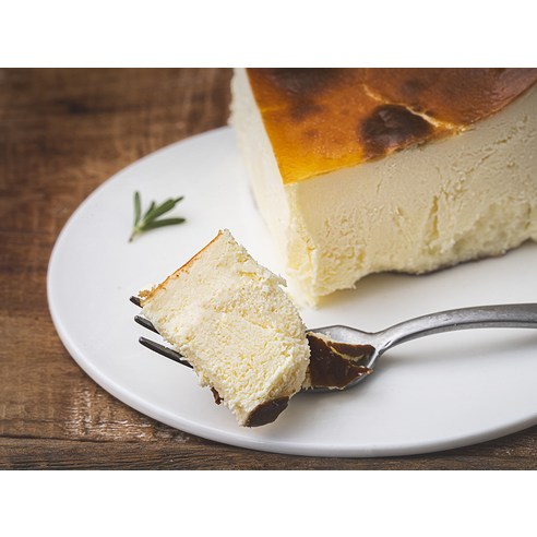 깊어가는 풍미, 무화당 바스크 치즈케이크 플레인으로 만끽하는 특별한 순간
