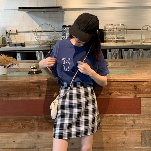 女 時尚 服裝 上衣 短袖 t卹 成年女人 成年女人 女士 女人 涼爽 夏天 夏天 夏天 夏天 夏天 夏天 涼爽的夏天 仲夏 夏天 夏天 炎熱的夏天炎熱的夏季 炎熱的夏季 夏 夫人 夫人 冷靜 冷靜 女裝 服裝 短袖T卹