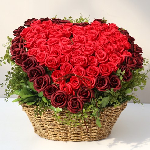 사랑의 감정을 전하는 아름다운 비누꽃