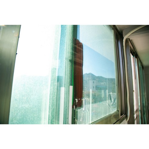 밀땡 클리너로 좁은 틈새까지 깨끗하게, 허리 부담 없이 편안한 청소!