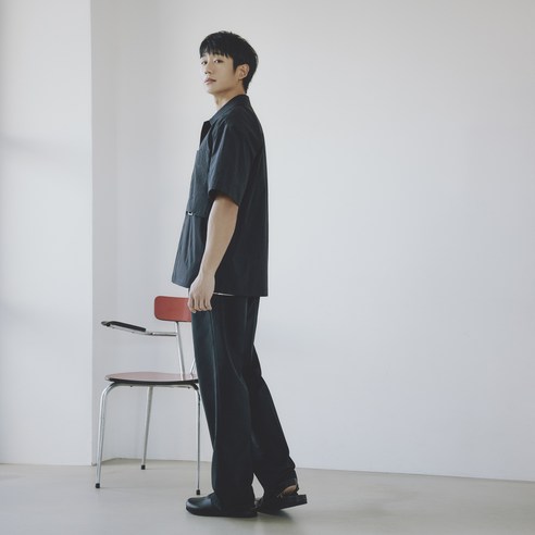 男 時尚 服裝 打底 休閒 短褲 成年男 成年男 青年 男