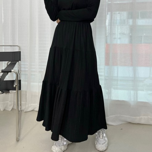 女  時尚  服裝  下裝  長裙  成年女性  成年女性  婦女  女人  淑女