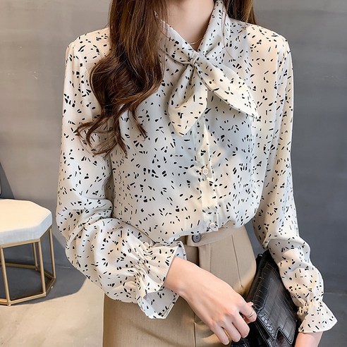 女  時尚  服裝  最佳  襯衫  成年女性  成年女性  婦女  女人  淑女