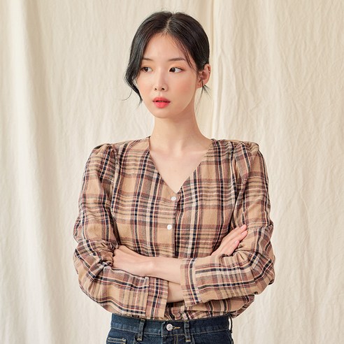 반에이크 오 안네스 브이넥 체크 블라우스