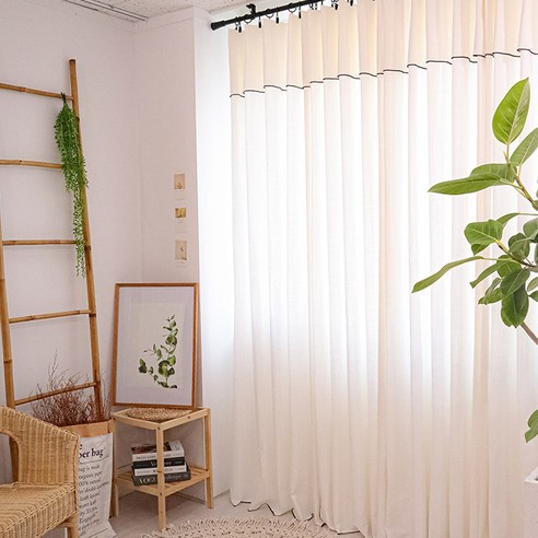 포인트 프릴커튼, 화이트