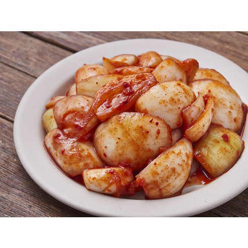 갓 담근 신선함이 식탁에! 모산김치 창녕 양파 김치