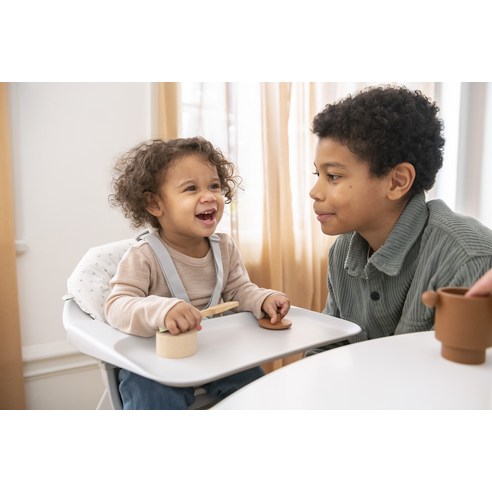 아이의 성장과 함께하는 아름다운 동반자, 스토케 클릭 하이체어