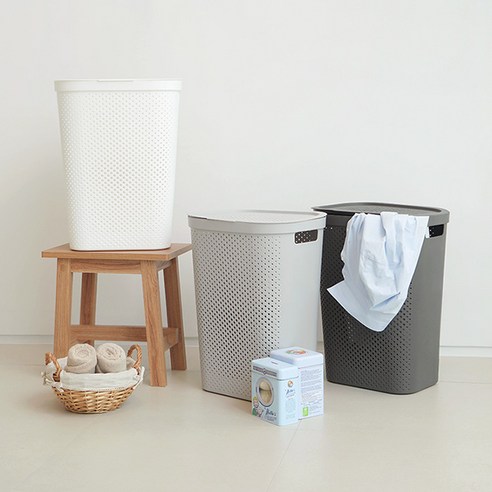 세탁실을 정리하고 정돈하는 넉넉하고 효율적인 펀칭 세탁물 보관함