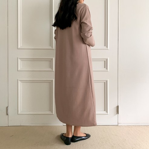 連身裙 長連身裙 日常連身裙 秋季連身裙 休閒連身裙 女裝秋季連身裙 女式中季連身裙 女式長連身裙 百褶長連身裙 長袖秋季連身裙