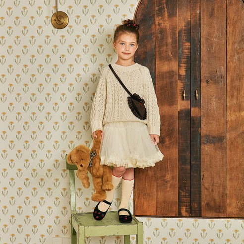 딸아이의 발을 위한 완벽한 선택, 빔보빔바 미니 체리 자수 메리제인