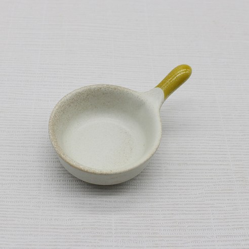 달소금 귀여운 손잡이 소스볼 7 x 10.5 x 3 cm, 옐로우그린(무광), 1개