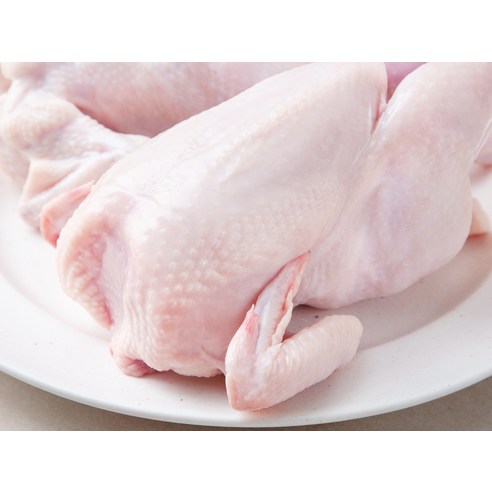 신선하고 안전한 두 마리 영계로 만드는 맛있는 요리