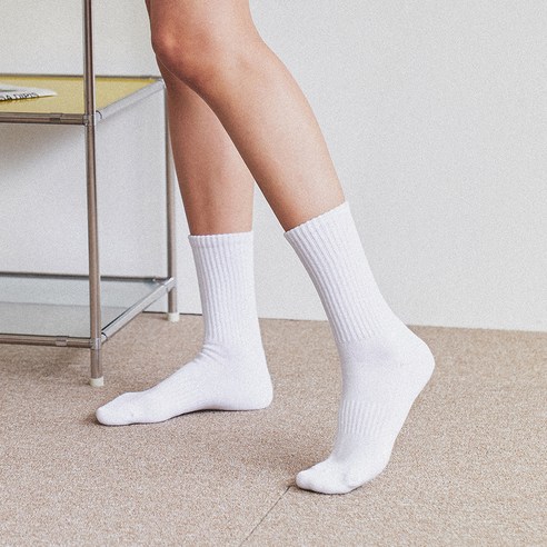 편안한 착용감과 세련된 디자인의 GGRN 여성용 스탠다드 우먼 파일 쿠션 크루 삭스