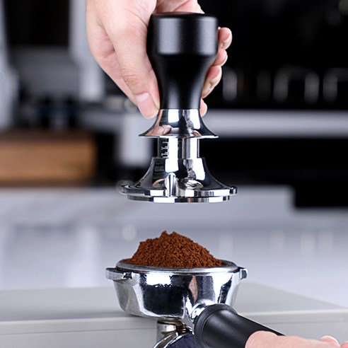 자동화된 템핑을 통한 일관된 커피 추출 혁명