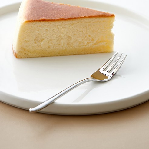 안전하고 정교한 케이크 절단을 위한 필수품