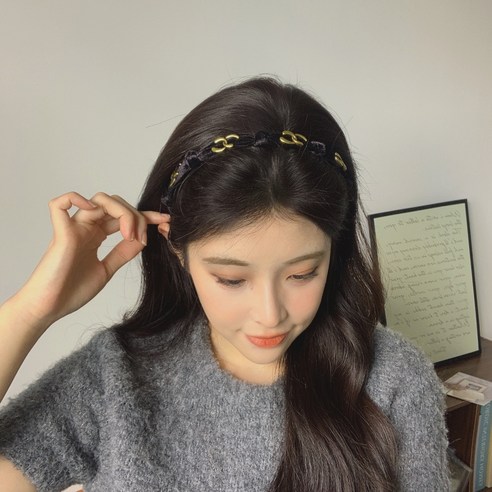 우아세련 벨벳 헤어밴드로 나만의 분위기를 완성하세요
