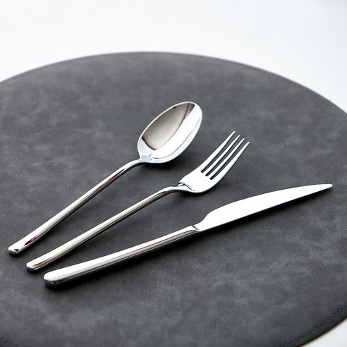 품격 있는 식탁을 완성하는 마법, 이스트마크 커트러리 디너포크