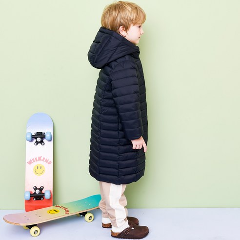 아이들이 편하게 입을 수 있는 스타일리시한 아동 점퍼