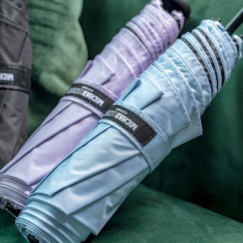 가벼움, 자외선 차단, 스타일까지, 미치코런던 초경량 우산으로 완성하는 일상