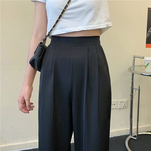 女  時尚  服裝  下裝  長褲  成年女性  成年女性  婦女  女人  淑女