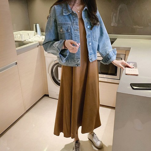 女款跨季短版牛仔夾克 女式跨季夾克 女式短版牛仔夾克 跨季女式牛仔夾克 跨季牛仔夾克 日常牛仔夾克 簡約牛仔夾克