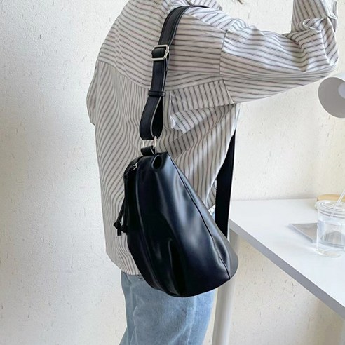 카그 콜시 숄더 겸용 슬링백