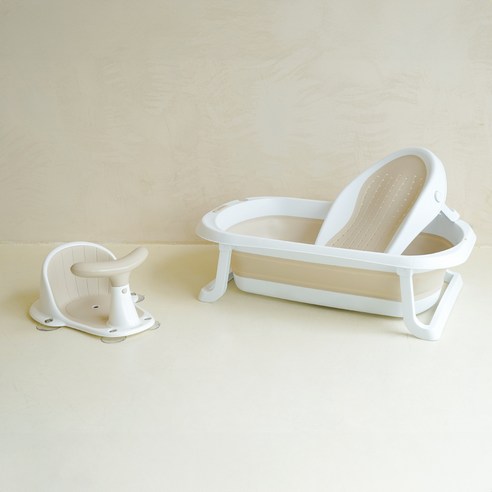 말랑하니 욕조 세트로 아기에게 안전하고 행복한 첫 목욕을 선물하세요.