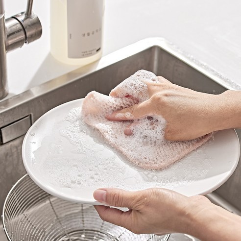 주방과 욕실의 효과적인 청소 솔루션