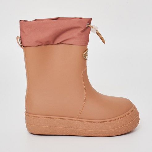 장마철 스타일과 쾌적함을 책임지는 리끌로우 셔링 레인부츠