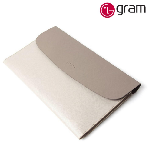 고품질 가죽 소재와 혁신적 디자인으로 노트북을 안전하게 보호하는 LG 그램 정품 파우치