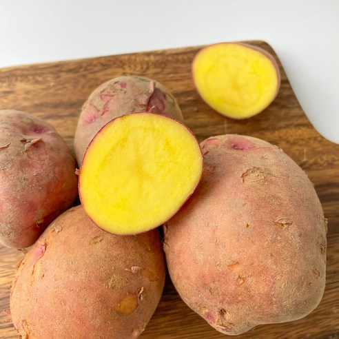 대지의 숨결을 담은 국내산 홍감자, 식탁에 풍요로운 맛과 건강을 더하다.